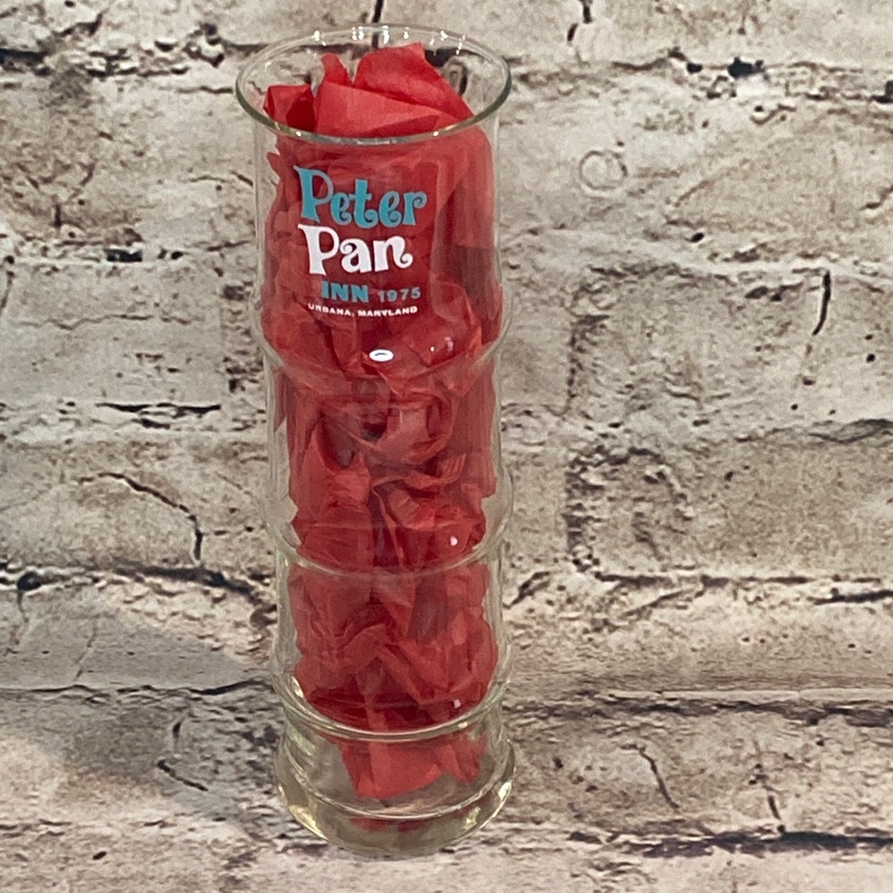 Vintage 1975 Peter Pan Glass